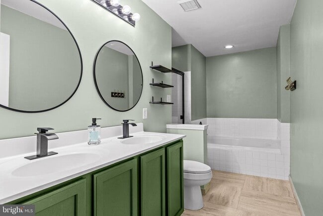 Building Photo - 81 Sassafras Dr