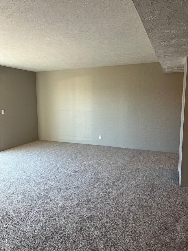 Floorplan - Whispering Isle Apartments