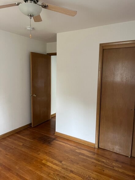 Building Photo - 426 Rushmore Ln