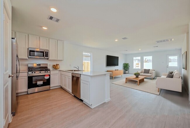 Building Photo - 18675 Scopello Dr