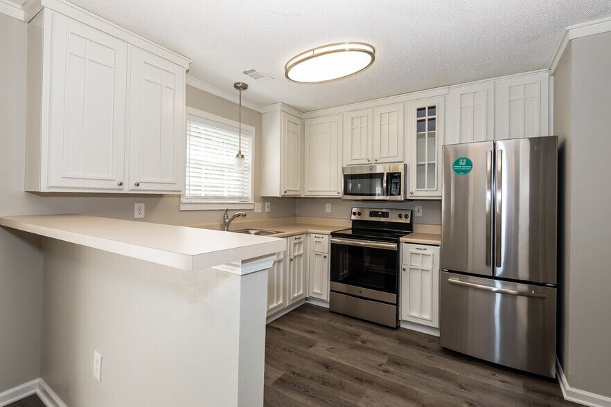 Building Photo - 232 Galway Ln