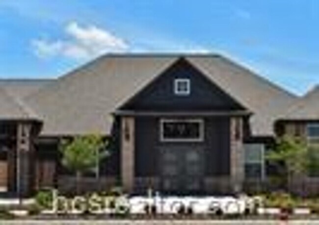 Building Photo - 1451 Associates Ave