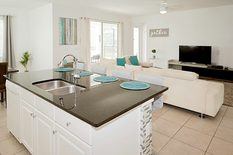 Building Photo - 4500 Monado Dr