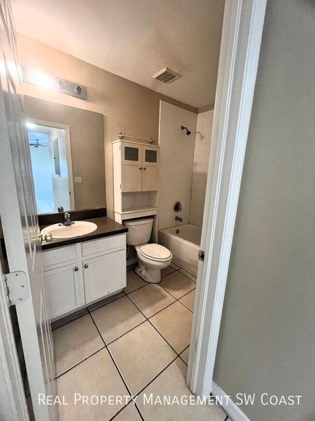 Building Photo - 125 John Ave S