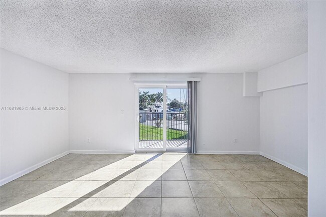 Building Photo - 311 Gulfstream Rd