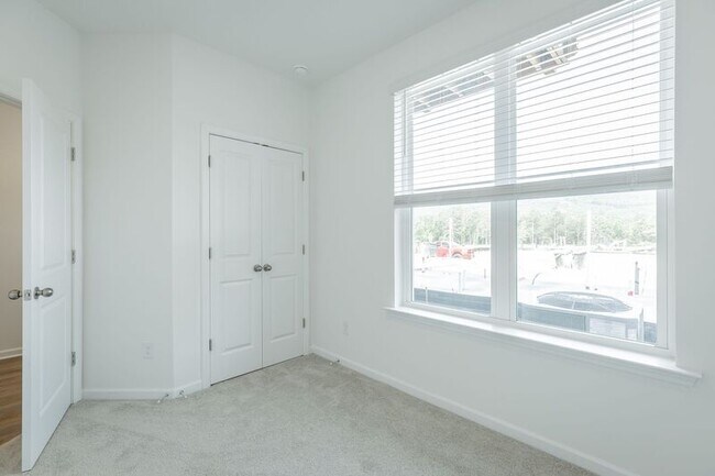 Building Photo - 4186 Tillie Cir