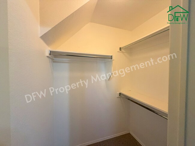 Building Photo - 3024 Peppercorn Dr