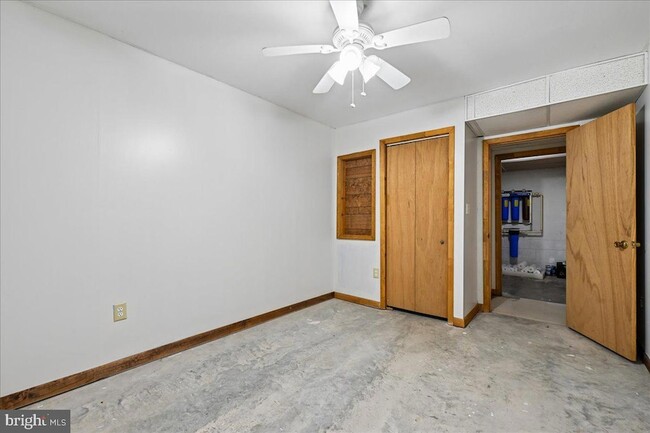 Building Photo - 13245 Croom Rd