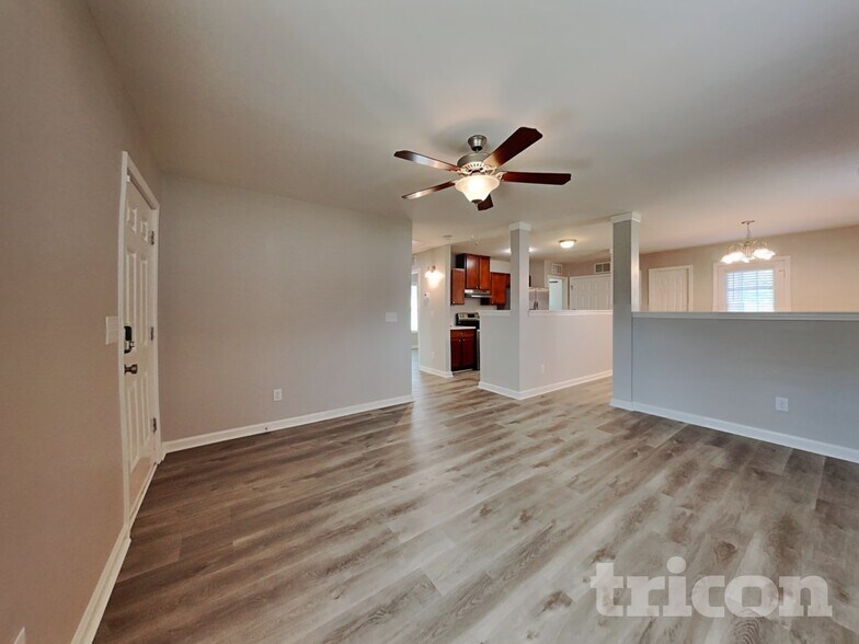 Building Photo - 2410 King Malcolm Ln