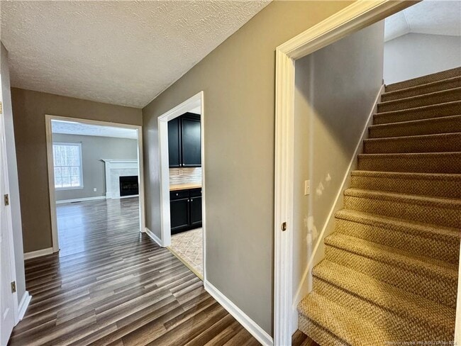 Building Photo - 271 Stone Cross Dr