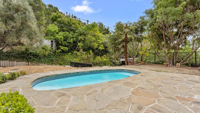 Building Photo - 1450 Benedict Canyon Drive