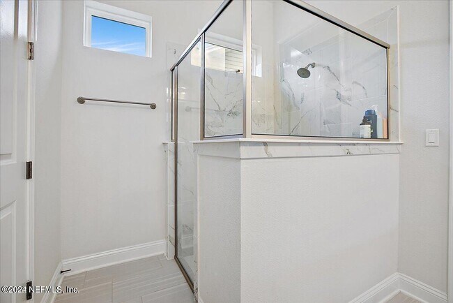 Building Photo - 145 Shadow Rdg Trl