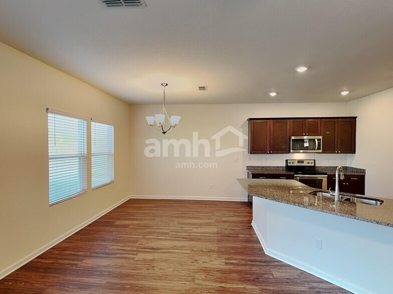 Building Photo - 163 E Jayce Way
