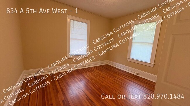 Building Photo - 834 5th Ave W