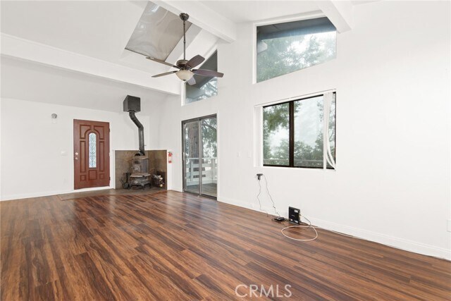 Building Photo - 55305 S Circle Dr