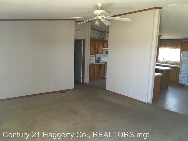 Building Photo - 4 br, 2 bath House - 1045 Garrell Lane