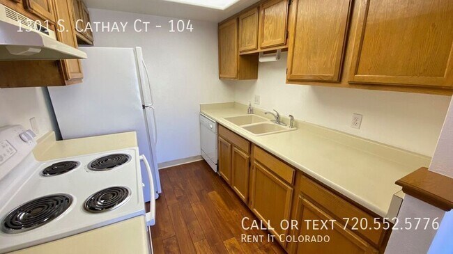 Building Photo - 1301 S Cathay Ct