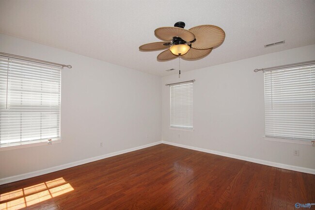 Building Photo - 145 Brass Oak Dr