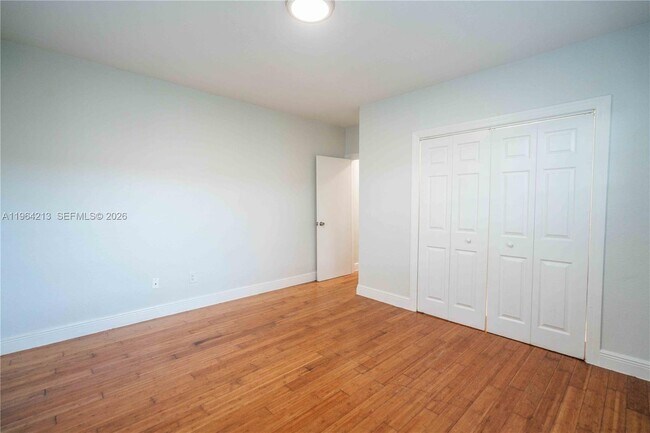 Building Photo - 7325 Carlyle Ave