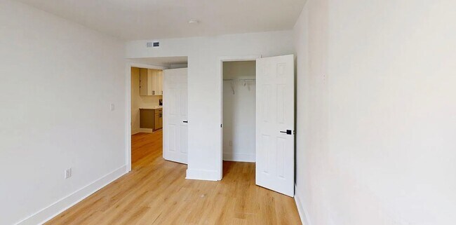 Building Photo - 25% Off Dec Rent for 12/15/25 Lease up BAND NEW 2 + 1 /// low utilities