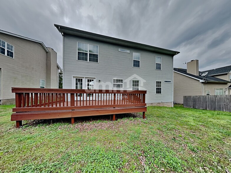 Building Photo - 3107 Creekview Ln