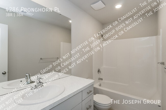 Building Photo - 4286 Pronghorn Pl