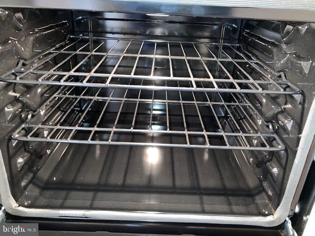 Building Photo - 5902 Mt Eagle Dr