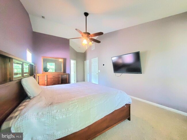 Building Photo - 20960 Capilano Ct