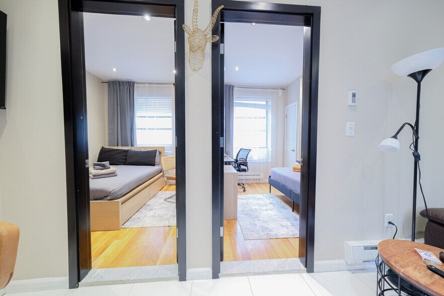 Building Photo - 5 W 101st St