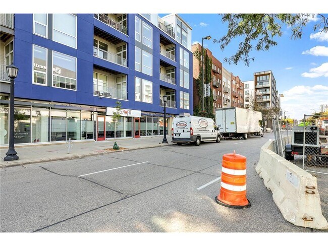 Building Photo - 1211 Lagoon Ave