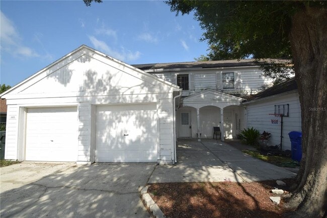 Primary Photo - 1821 Crystal Grove Dr