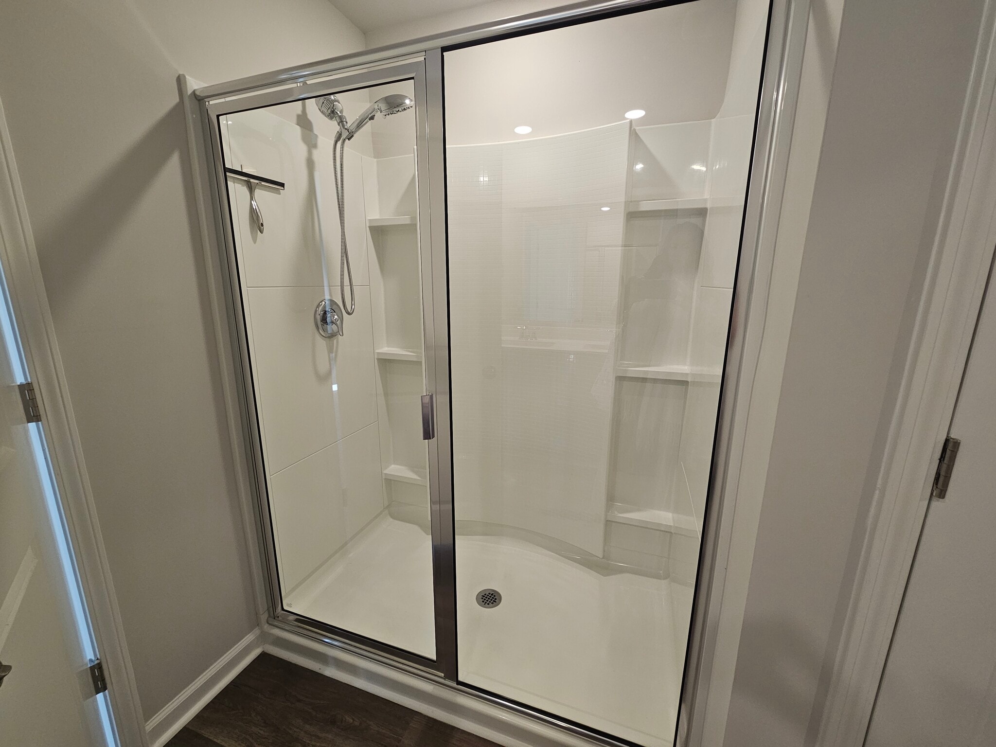 Building Photo - 7566 Knightbell Cir