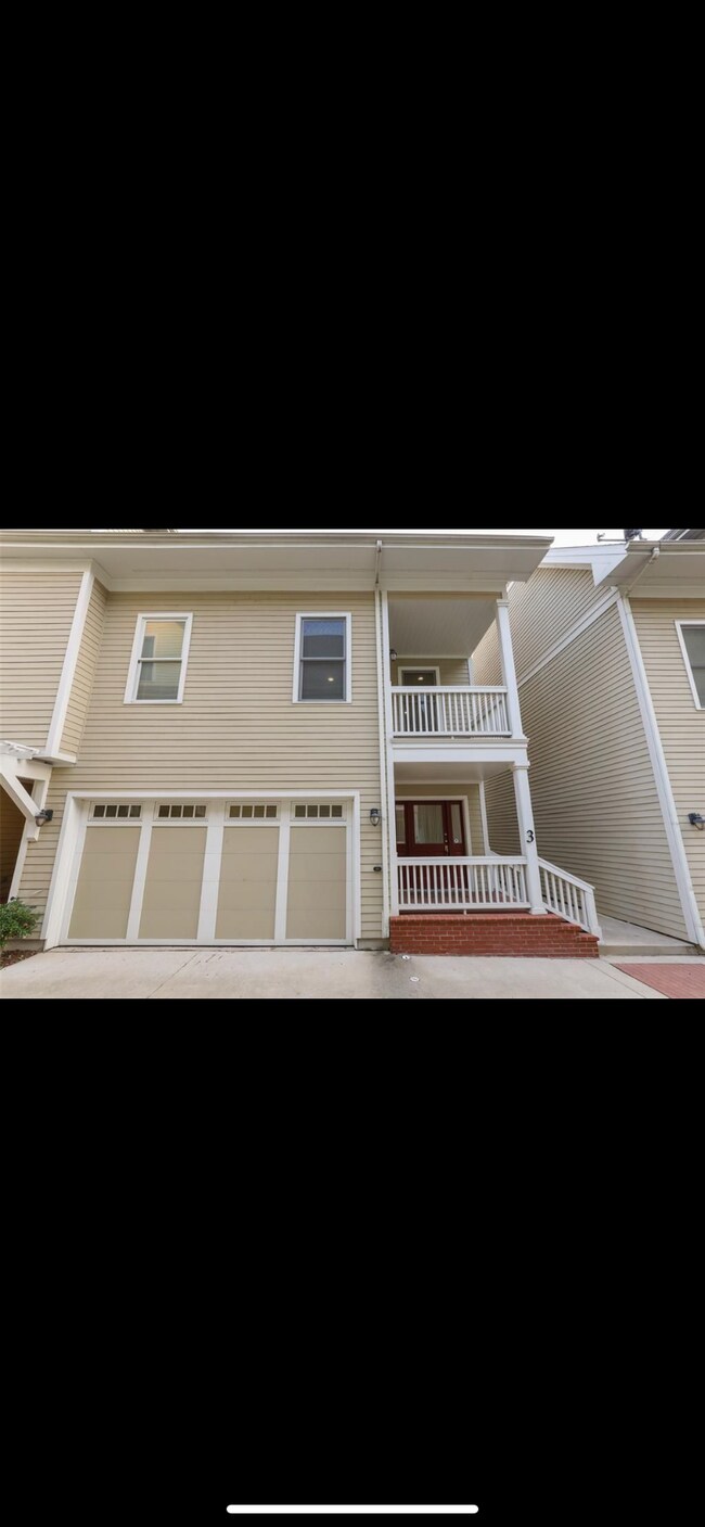 Building Photo - 2604 Thomas Ave