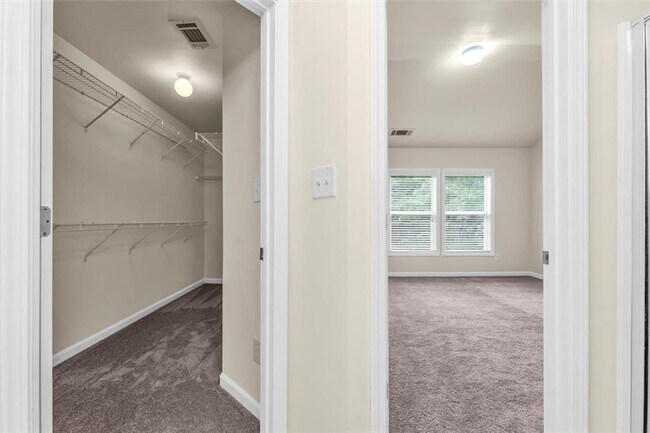 Building Photo - 4242 Winslow Hill Ct