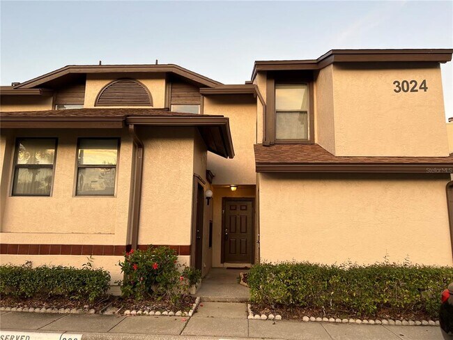 Building Photo - 3024 S Semoran Blvd