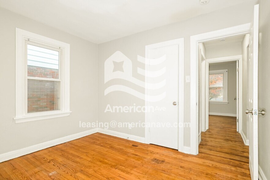 Building Photo - 3825 Melba Pl