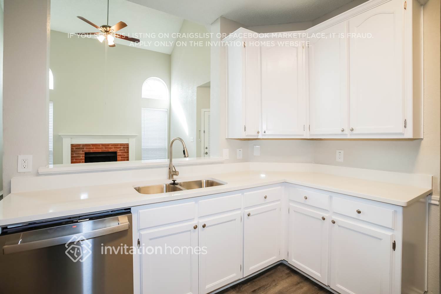 Building Photo - 934 Plantation Dr