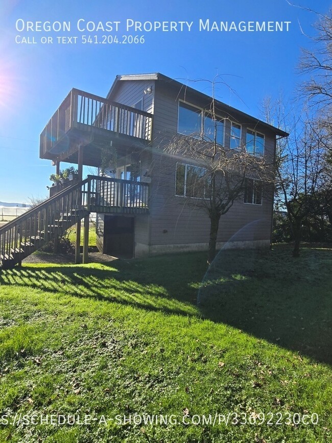 Building Photo - 2bed/1.5bath Home in the Wilson River