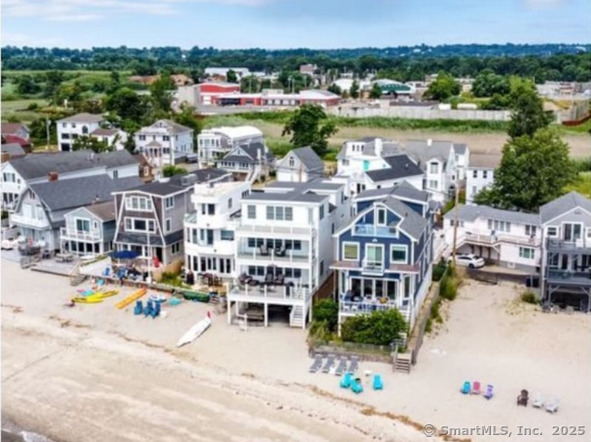 Building Photo - 1019 Fairfield Beach Rd