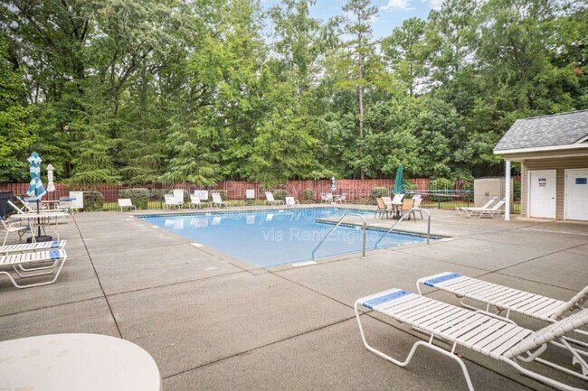 Building Photo - 117 Snead Rd