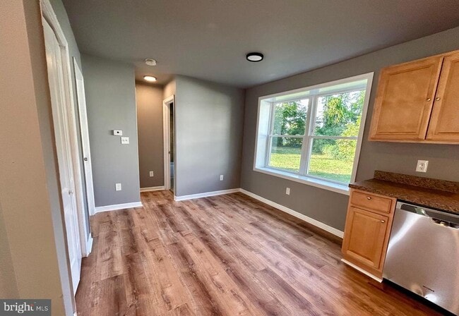 Building Photo - 5517 Schumacher Dr