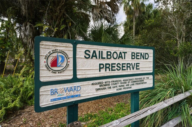 Building Photo - 1336 SW 3rd Ct