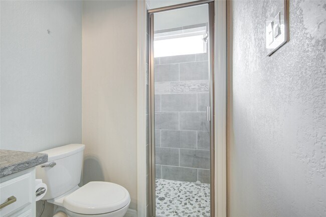 Building Photo - 135 Bella Luce