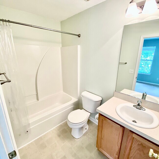 Building Photo - 223 Station Mill Blvd