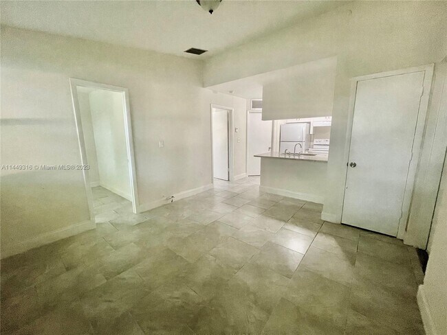 Building Photo - 17325 NW 67th Ct