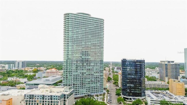 Building Photo - 400 Central Ave