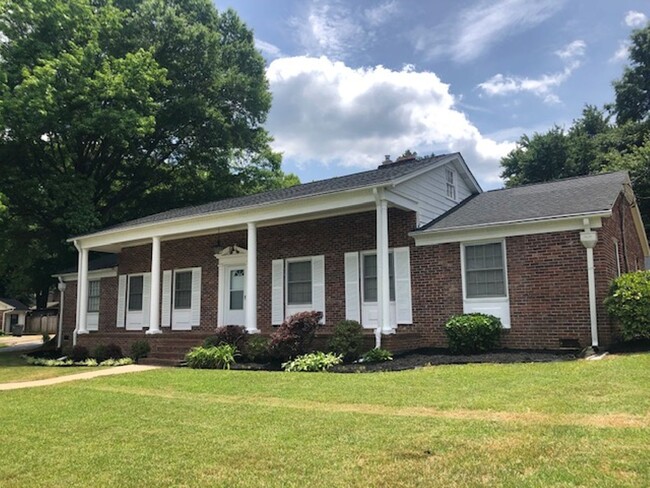 Primary Photo - 5 Bedrooms - 3 Full Bathrooms, Brick Ranch...