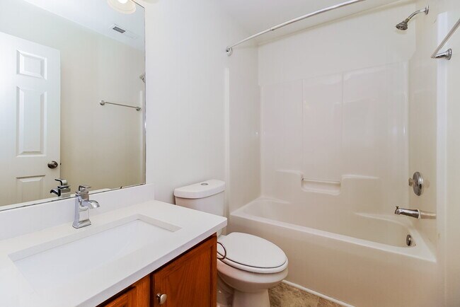 Building Photo - 8729 Rozumny Dr