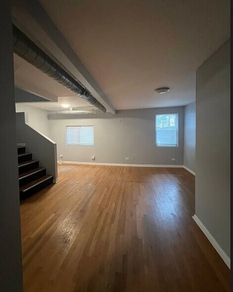 Building Photo - 1241 N Ashland Ave
