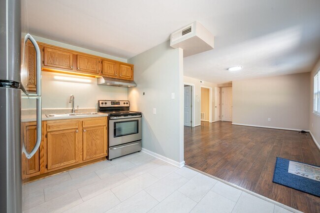 Building Photo - Rutrough Road